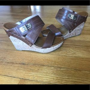 Brown wedges